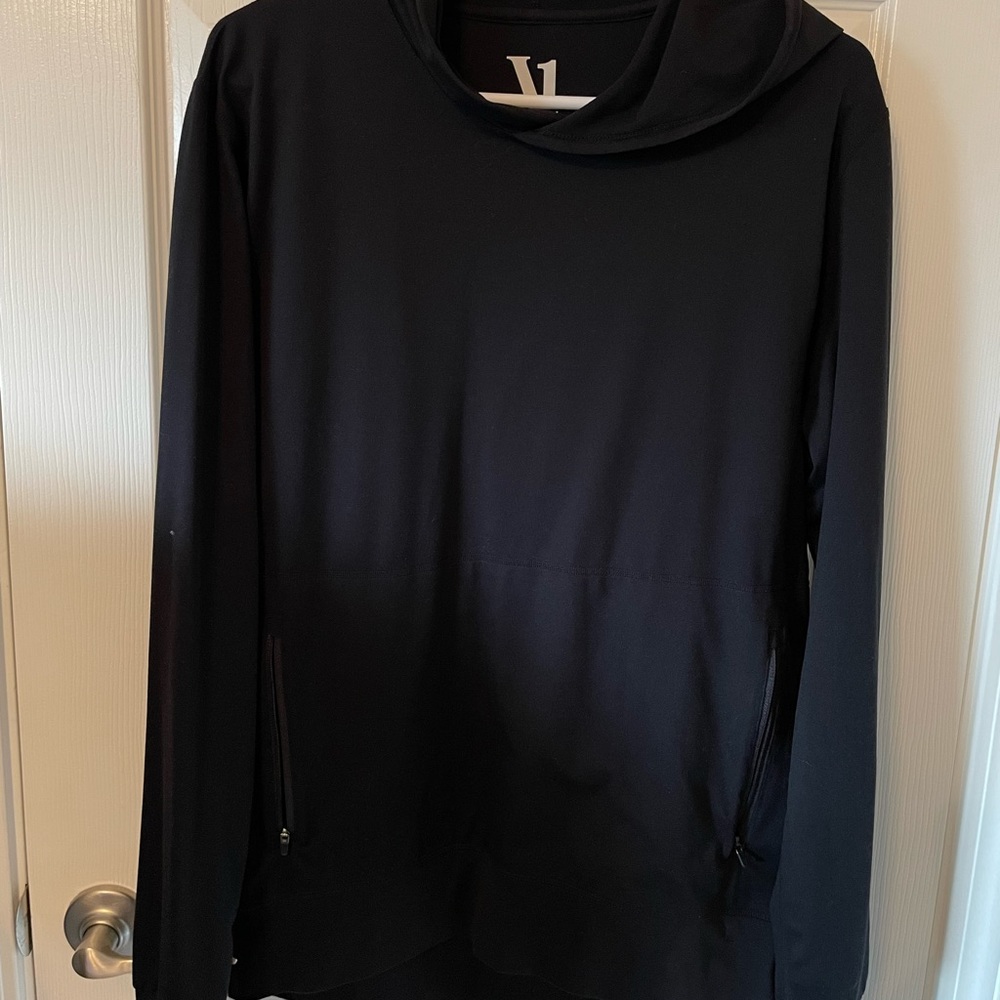 Men’s Vuori light weight hoodie